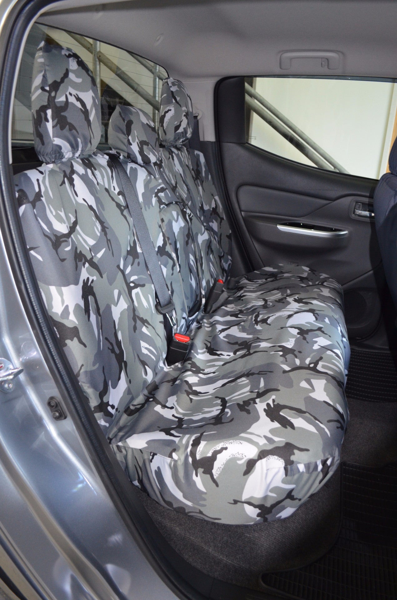 Mitsubishi l200 barbarian on sale seat covers